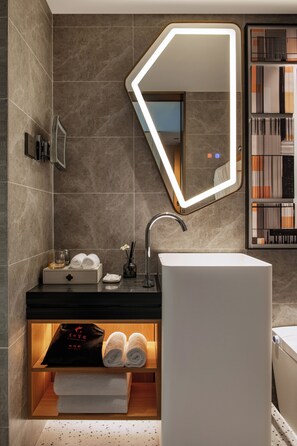 Literie de qualité supérieure, couette en duvet d'oie, minibar