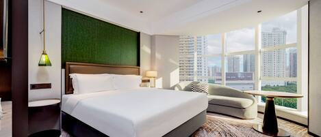 ميني بار وخزنة داخل الغرفة ومكواة/لوح كي وواي فاي مجانًا