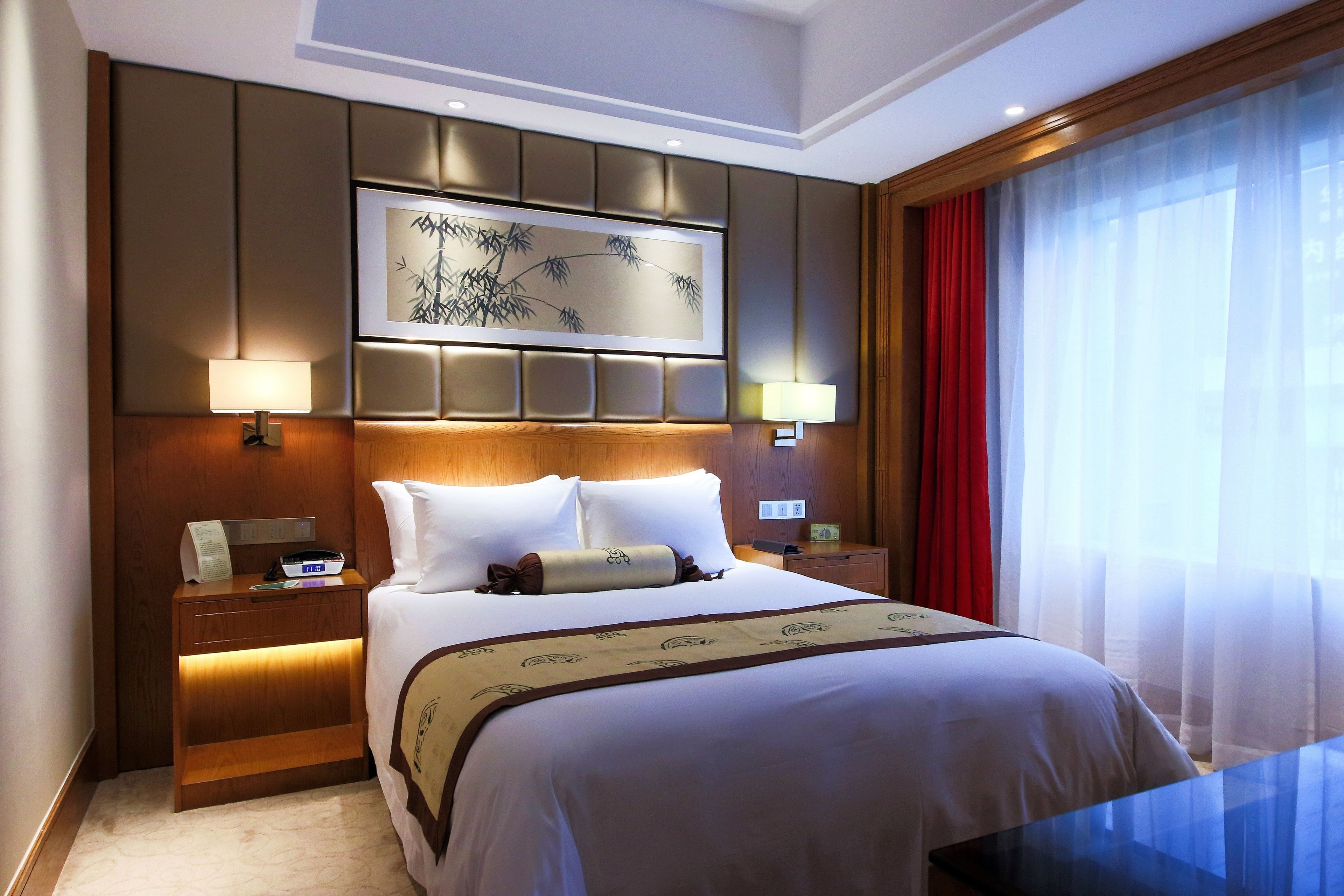 business suite | in-room safe, desk, soundproofing, iron/ironing board