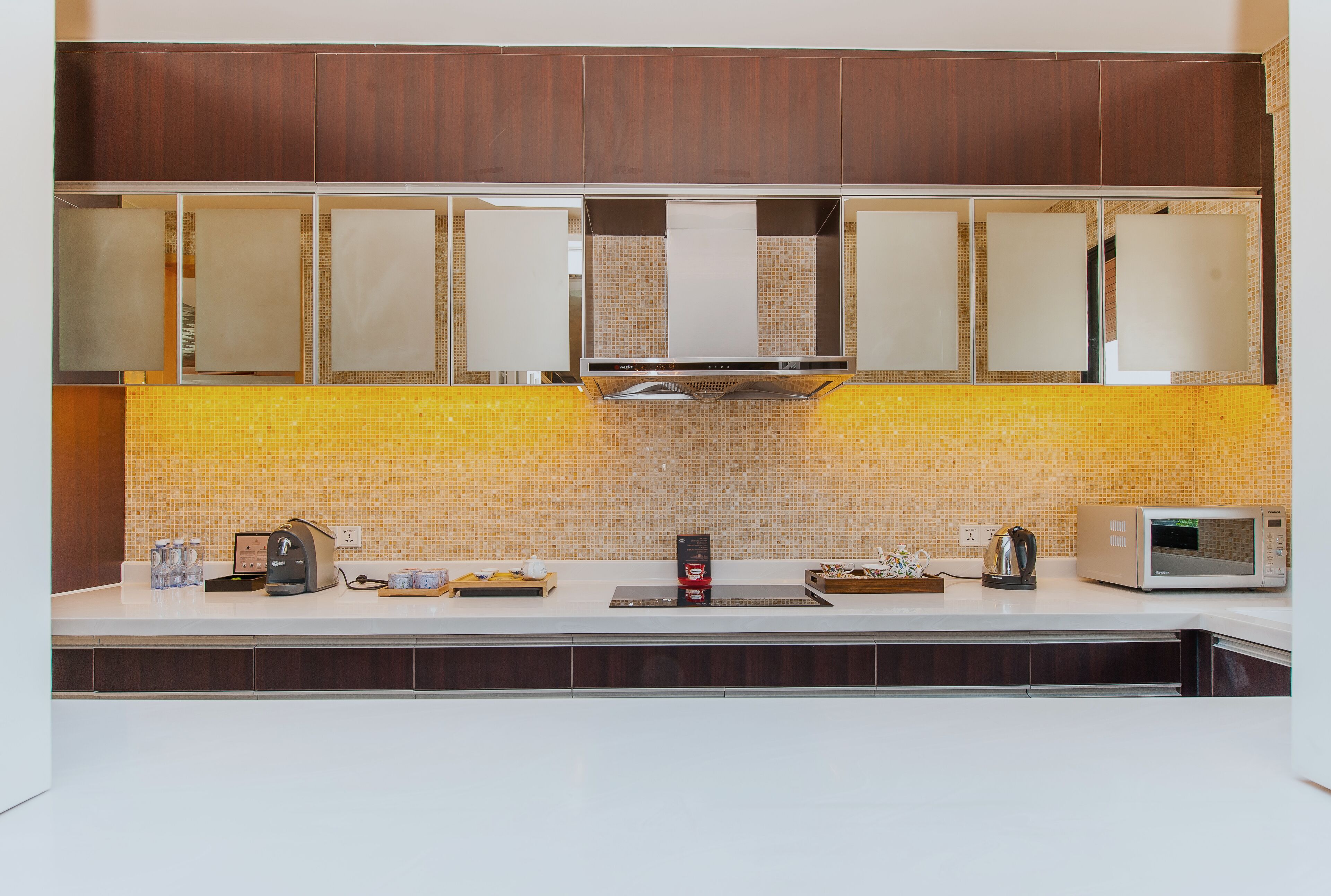 presidential suite | private kitchen | mini-fridge, microwave, electric kettle