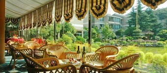 Jade Emperor Hotel