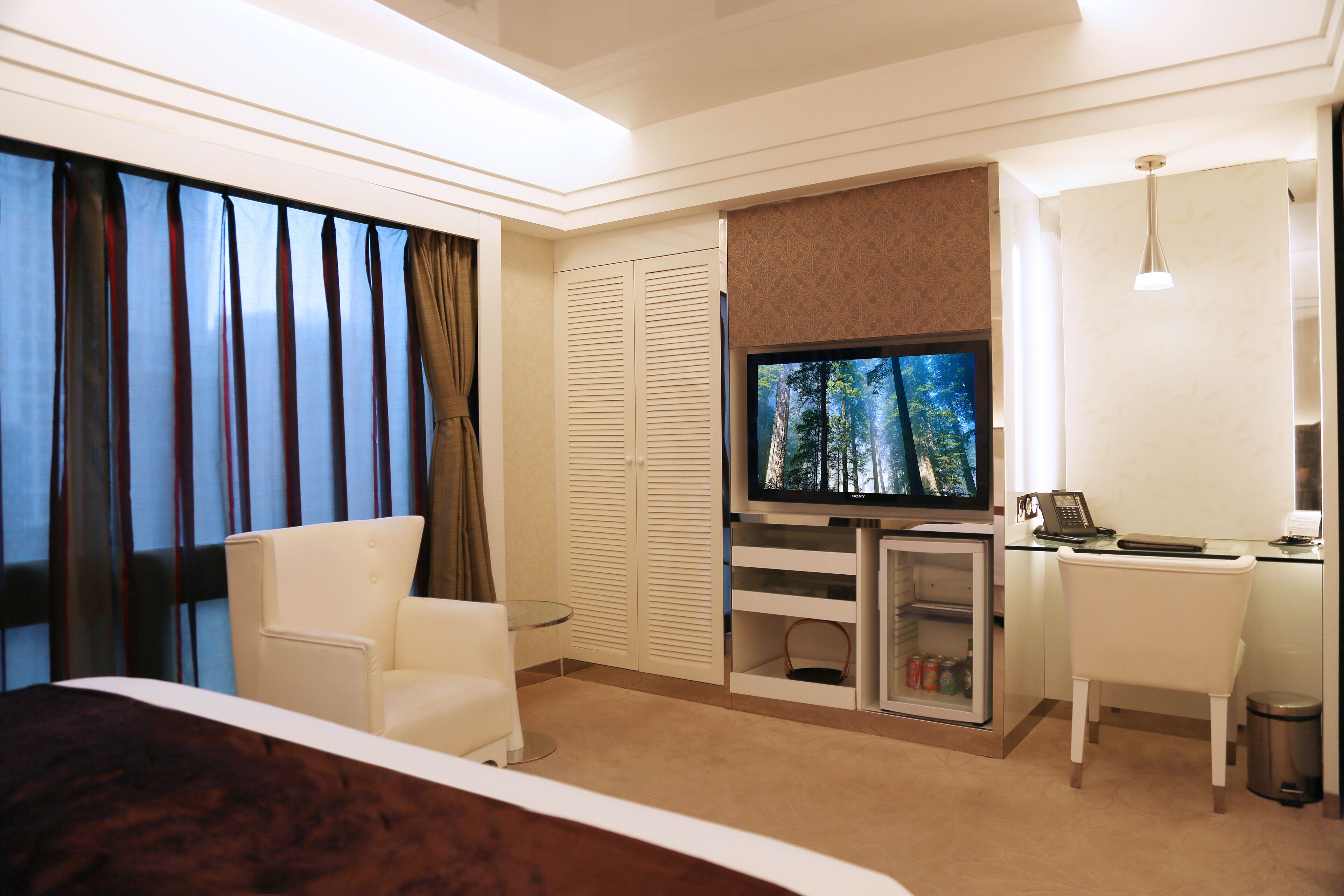 superior double room | 1 bedroom, premium bedding, pillow-top beds, minibar