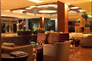 Lobby-Lounge
