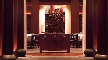 2 restaurants, breakfast, lunch, dinner served; Fusion cuisine