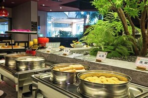 Chinese cuisine - Zhongdu Hotel (Zhengzhou)