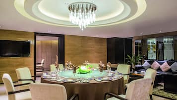 3 Restaurants; Frühstück, Mittagessen und Abendessen werden serviert