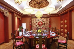 Unclassified image, 2 of 40, button - Wanjie International Hotel (Zibo)