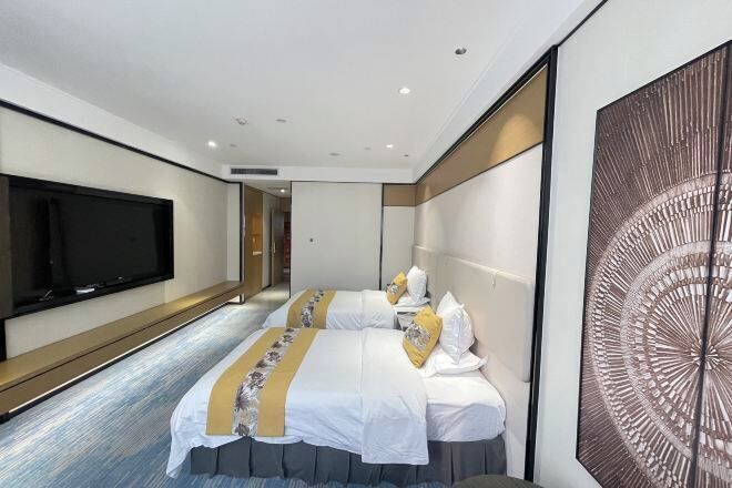 Míníbar, öryggishólf í herbergi, straujárn/strauborð, internet