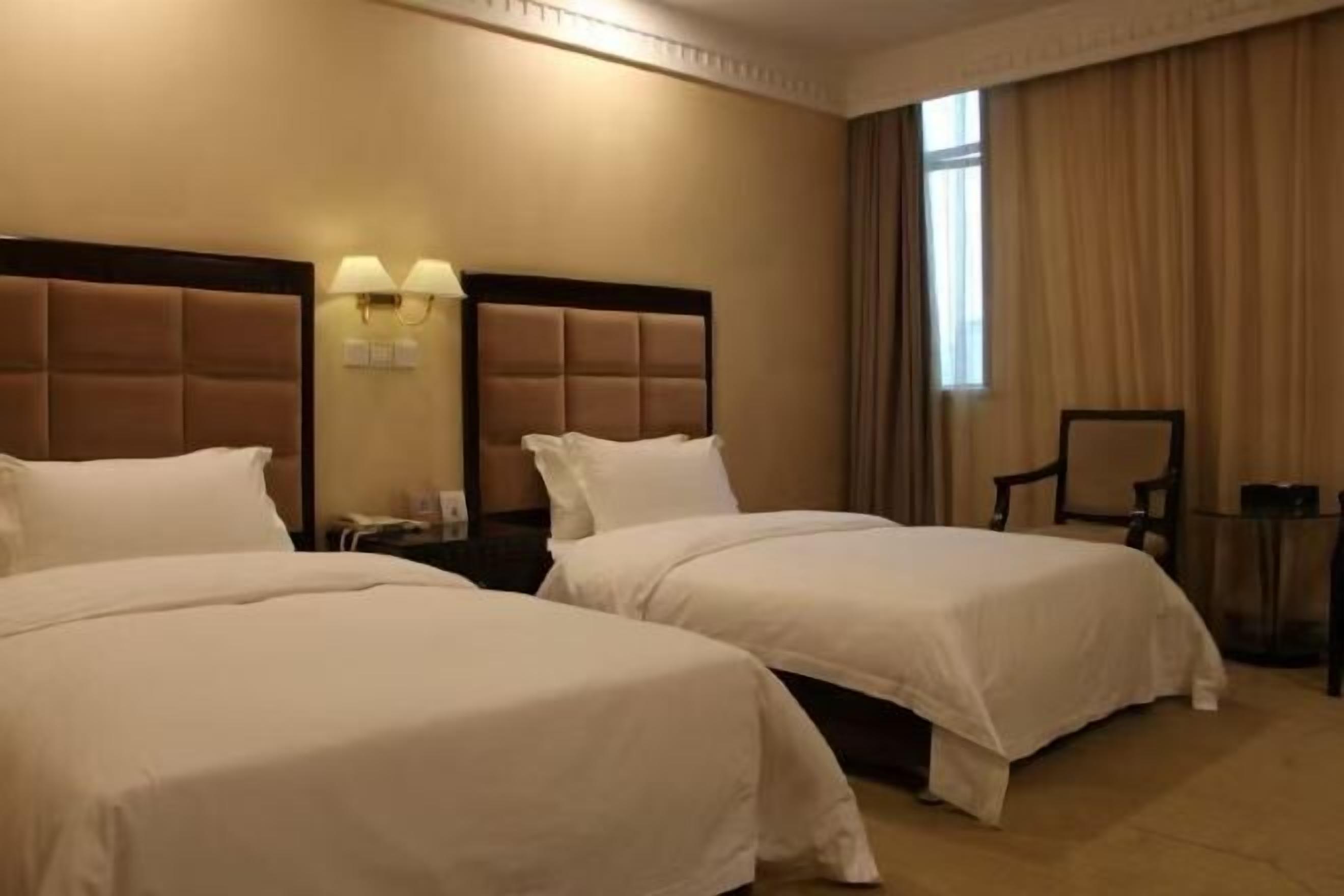 Nôi/giường cho trẻ sơ sinh, đồng hồ báo thức 