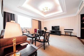 Cots/infant beds, alarm clocks - Regal Hotel (Guiyang)