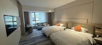 Zhangjiagang Guomao Hotel