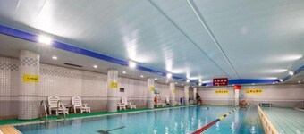 Zhangjiagang Guomao Hotel