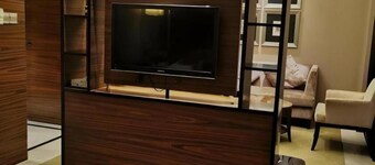 Zhangjiagang Guomao Hotel