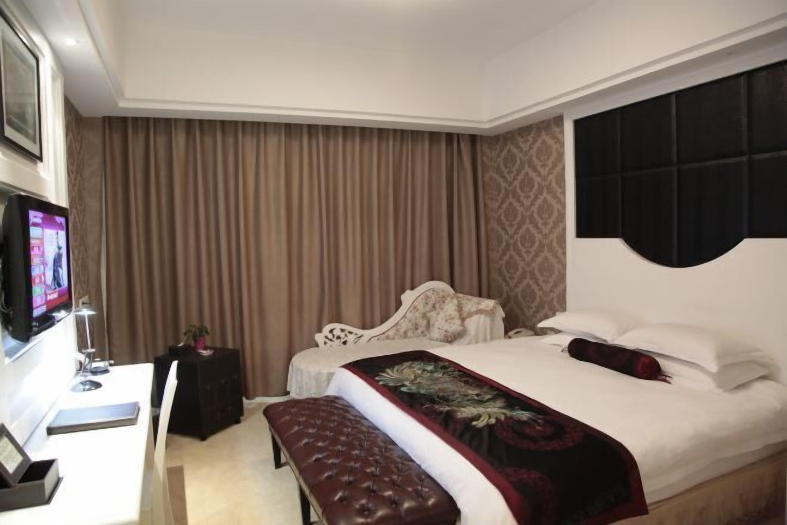 折疊床/加床、鬧鐘