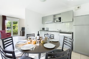Apartment, 3 bedrooms, for 8 people | Private kitchen - Garden & City Lyon – Marcy L'Etoile (Marcy-l'Etoile)