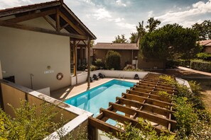 Seasonal outdoor pool - Garden & City Lyon – Marcy L'Etoile (Marcy-l'Etoile)