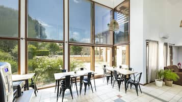 Daily buffet breakfast (EUR 12.9 per person)