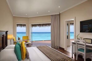 別墅 (Water) | 迷你吧、客房內保險箱、布置獨特、書桌