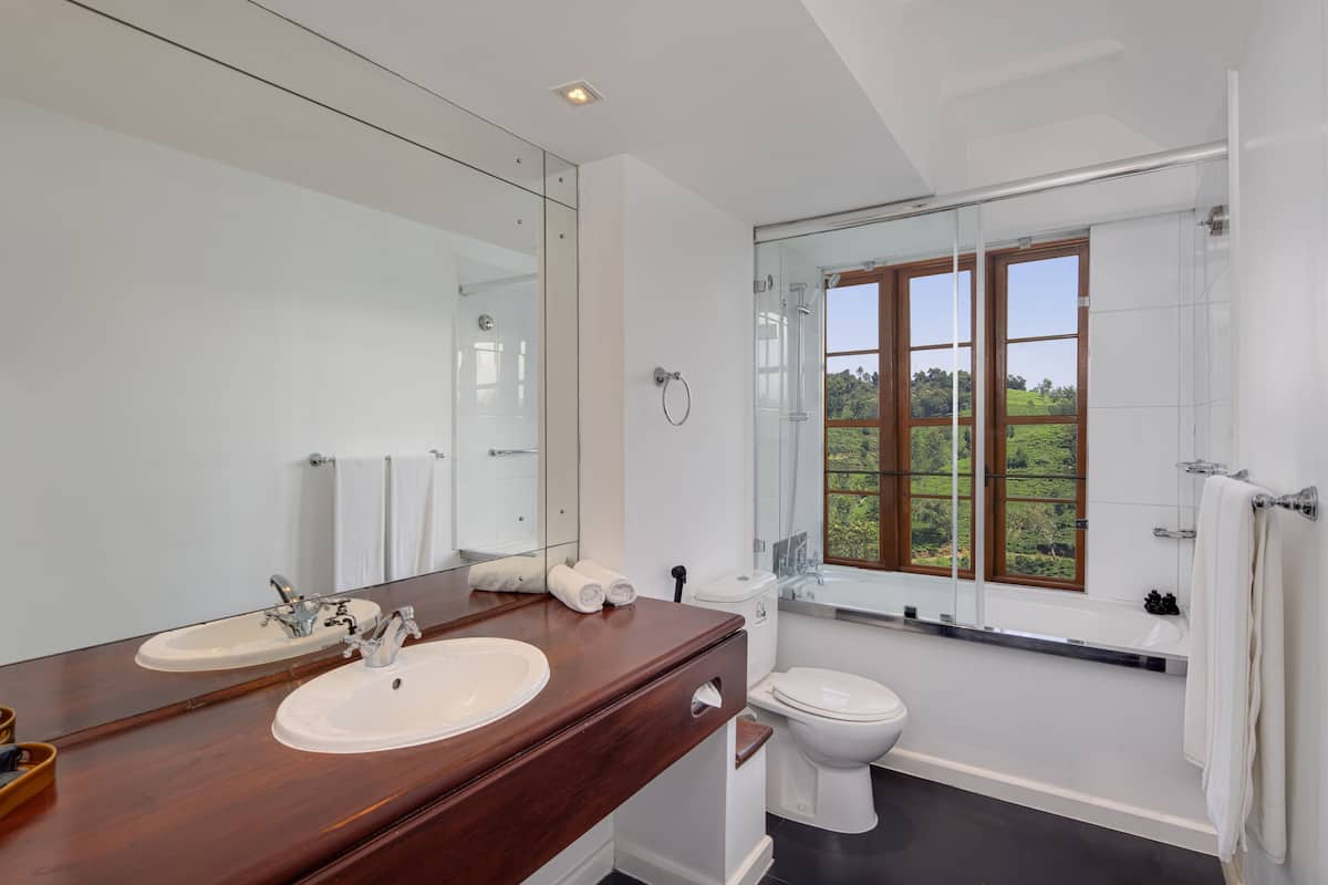 rainfall showerhead, free toiletries, hair dryer, slippers