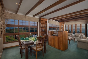 Matelas mémoire de forme, minibar, coffres-forts dans les chambres