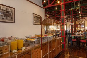 Daily buffet breakfast for a fee