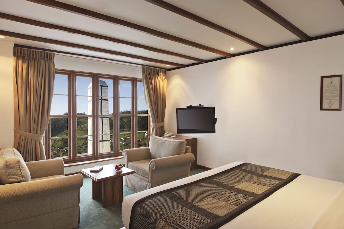 premium room | memory-foam beds, minibar, in-room safe, desk