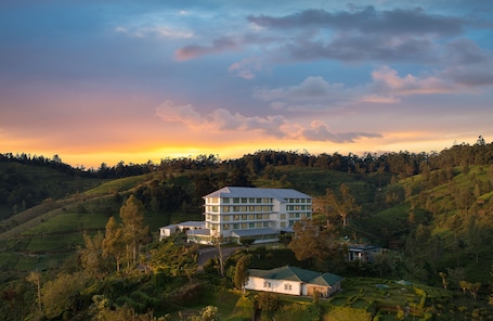 Front of property. Heritance Tea Factory