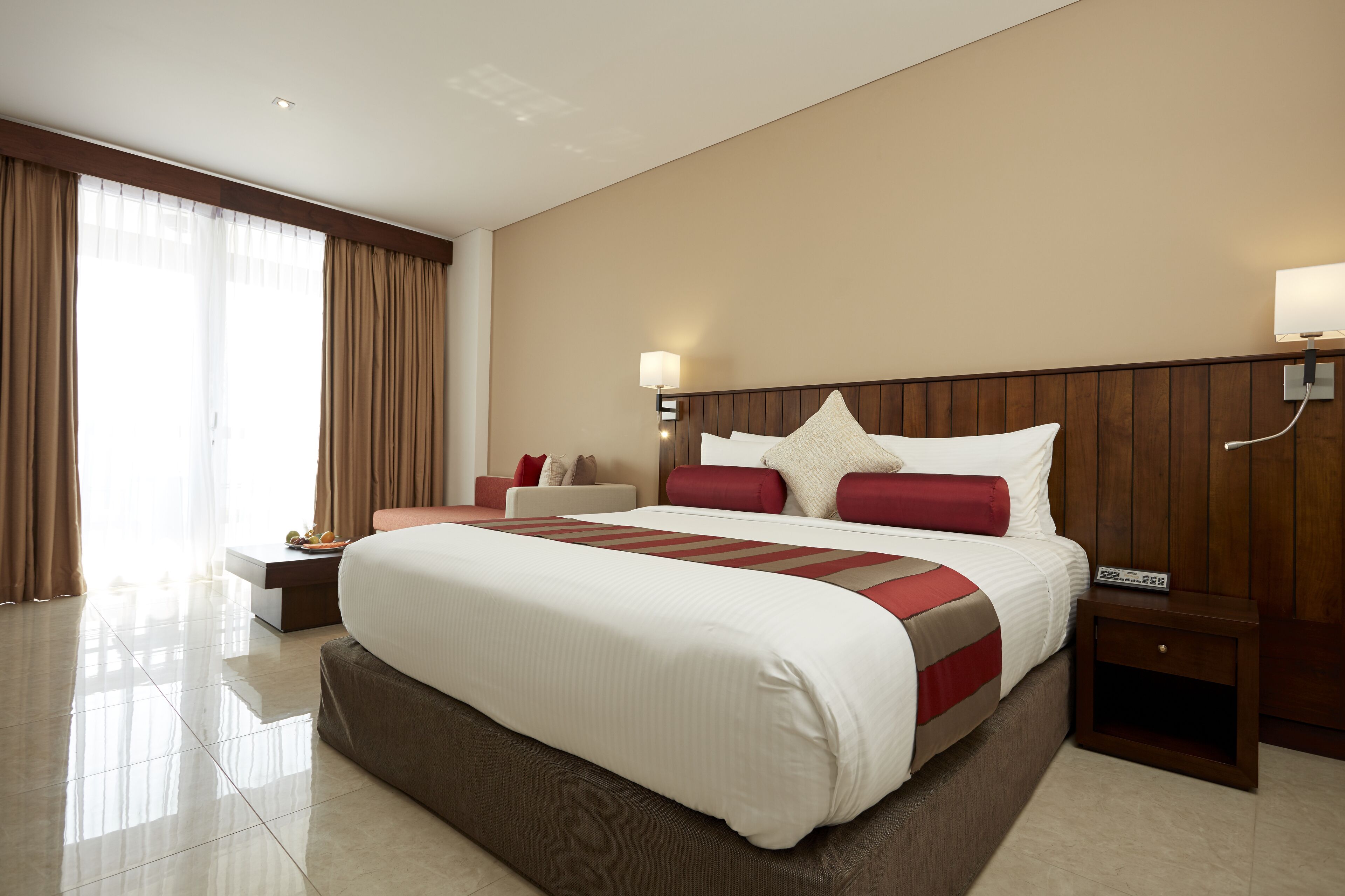 Minibar, in-room safe, individually furnished, desk