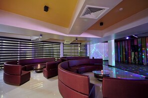 2 bars/lounges, 2 poolside bars - Turyaa Kalutara (Wadduwa)