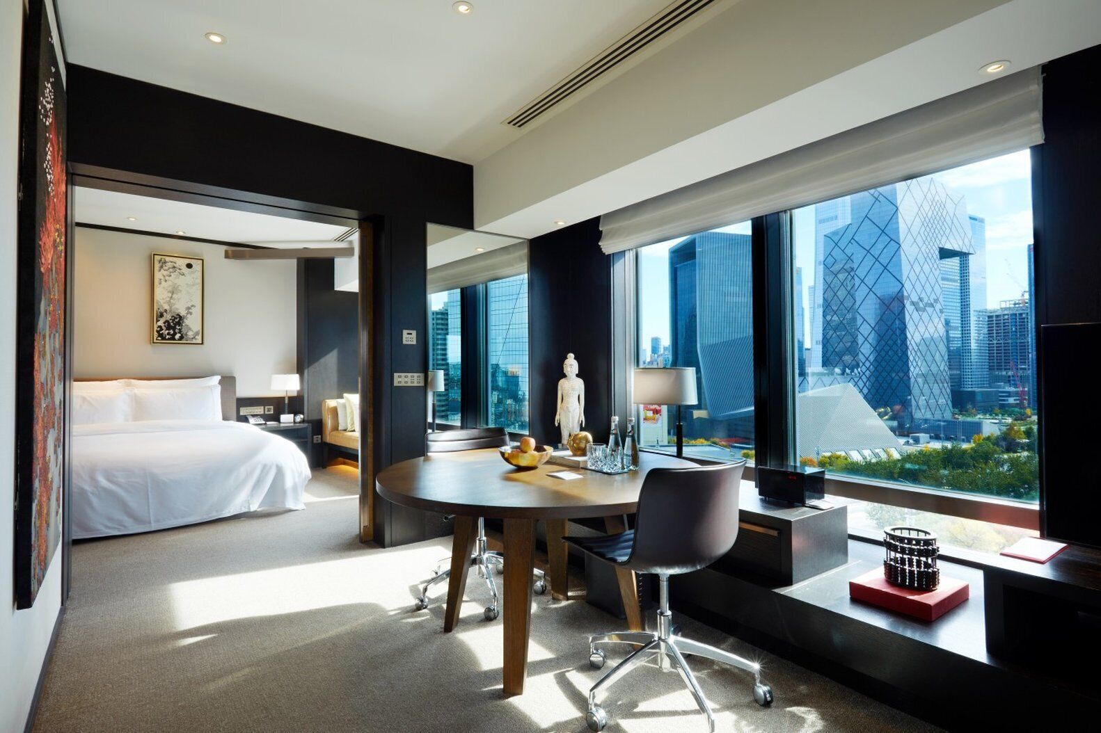 Suíte, 2 quartos, quartos conectados (Panorama View) | Roupas de cama premium, frigobar, cofres nos quartos, escrivaninha