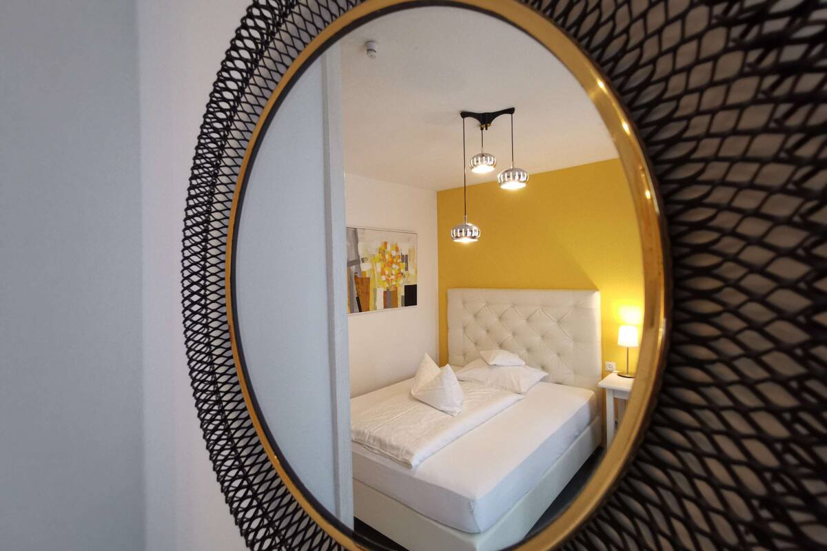 1 bedroom, hypo-allergenic bedding, individually decorated