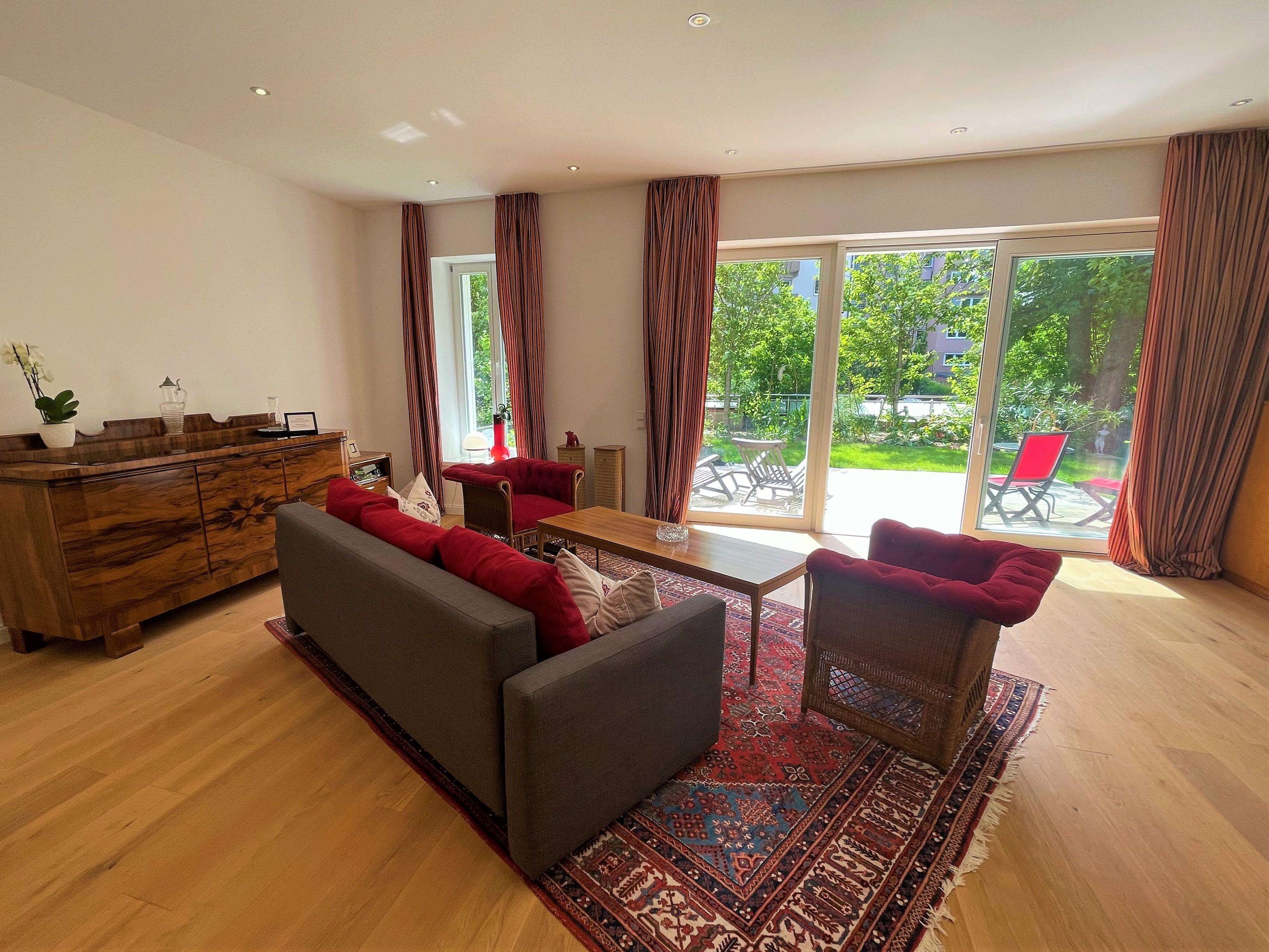 1 bedroom, hypo-allergenic bedding, individually decorated