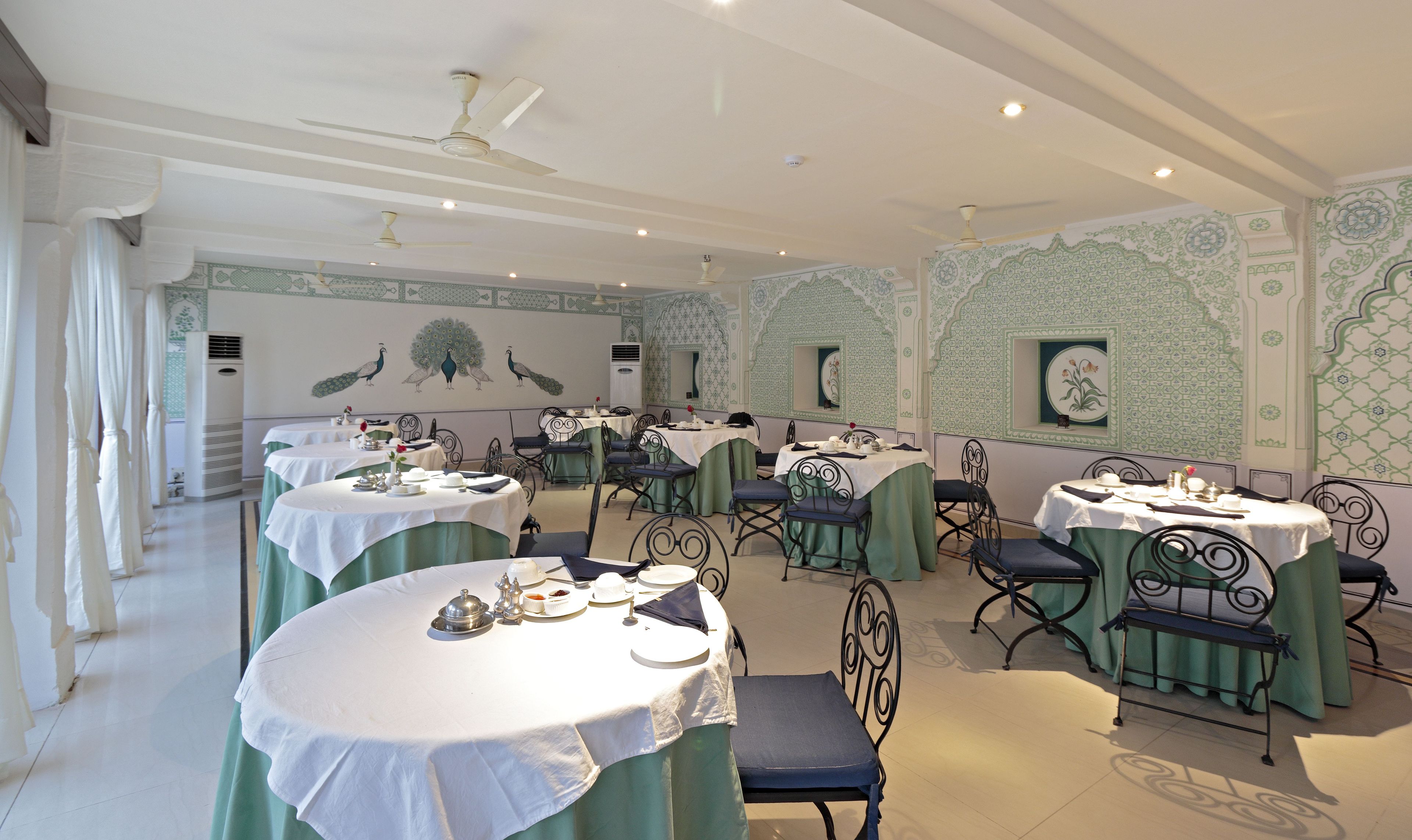 breakfast, lunch, dinner served; regional cuisine