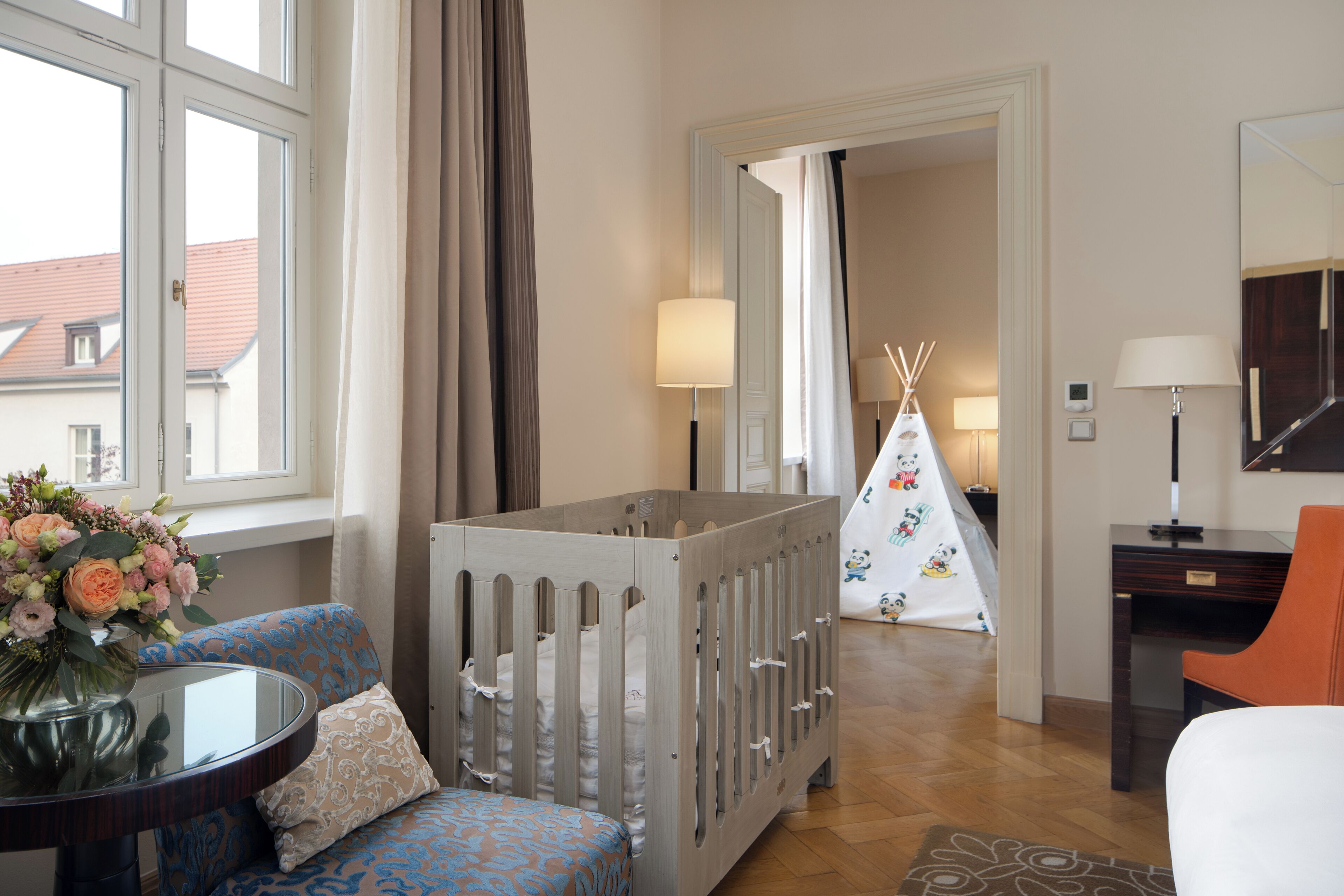 Suite Deluxe, 1 letto king | Biancheria da letto di alta qualità, minibar, una cassaforte in camera