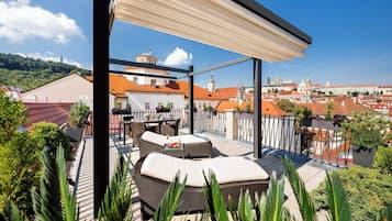 Suíte presidencial, 1 cama King | Roupas de cama premium, frigobar, cofres nos quartos, escrivaninha