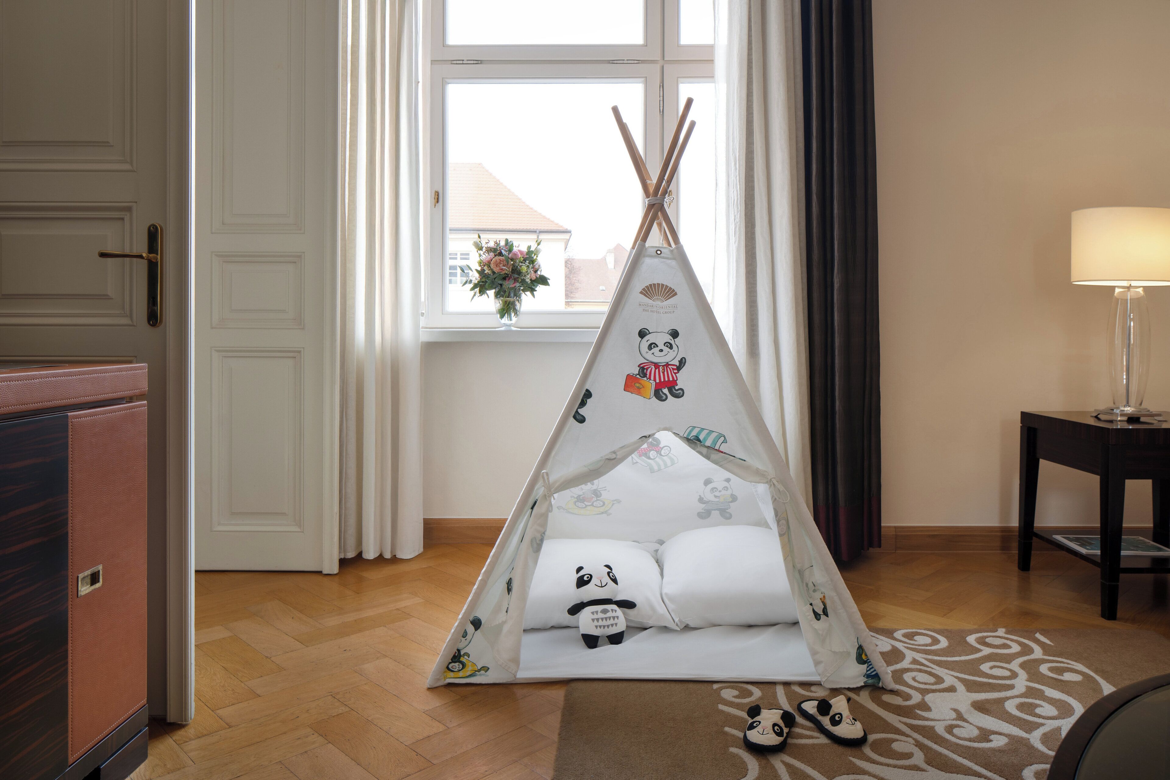 Deluxe-Suite, 1 King-Bett | Hochwertige Bettwaren, Minibar, Zimmersafe, Schreibtisch