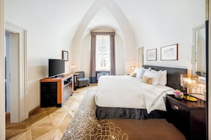 Suite (Moser Crystal)
