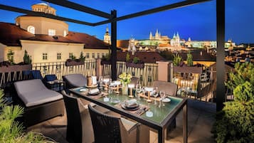 Phòng Suite Presidential, 1 giường cỡ king | Bộ đồ giường cao cấp, minibar, két bảo mật tại phòng, bàn