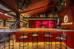 Bar (en la propiedad)