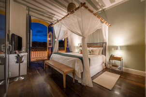 Sábanas de algodón egipcio, ropa de cama de alta calidad y minibar 