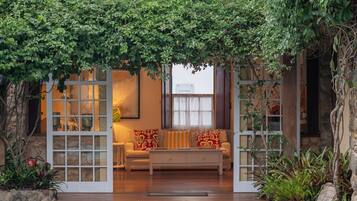 42-inch TV with cable channels