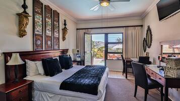 Sunset View | Ropa de cama de alta calidad y minibar