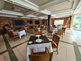 Free daily on-the-go breakfast