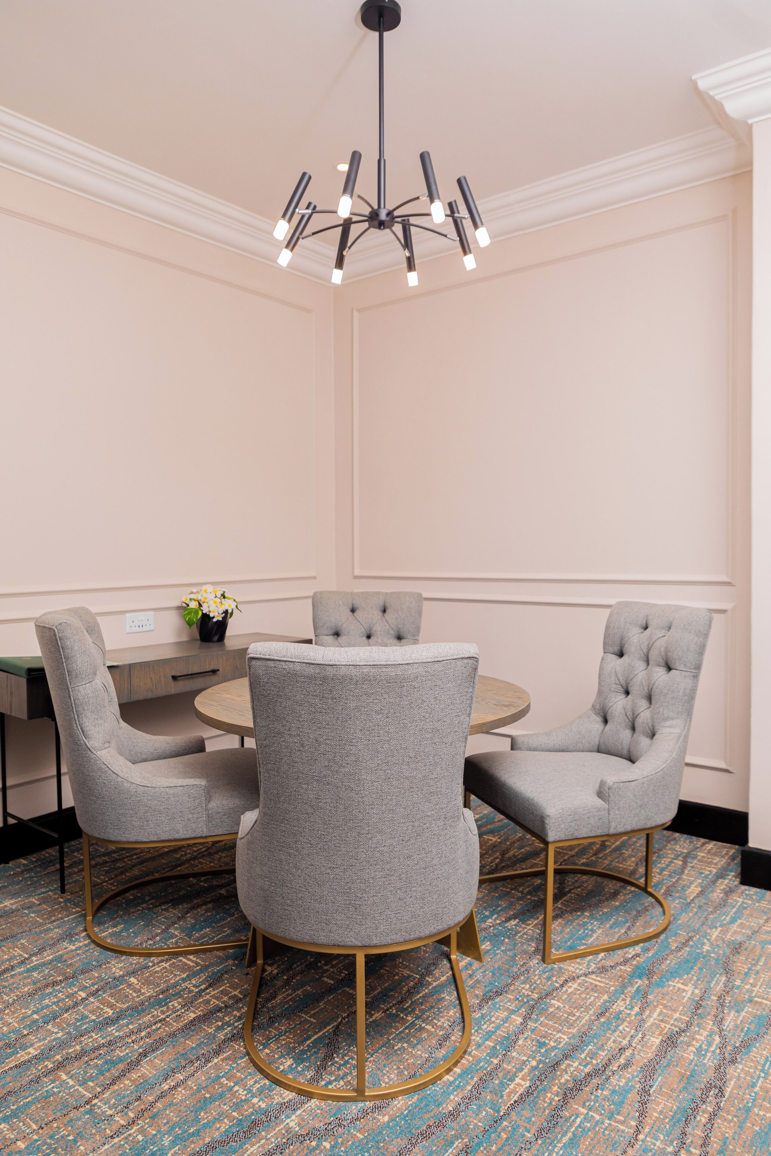 Executive Studio Suite | Minibar, soundproofing, free WiFi