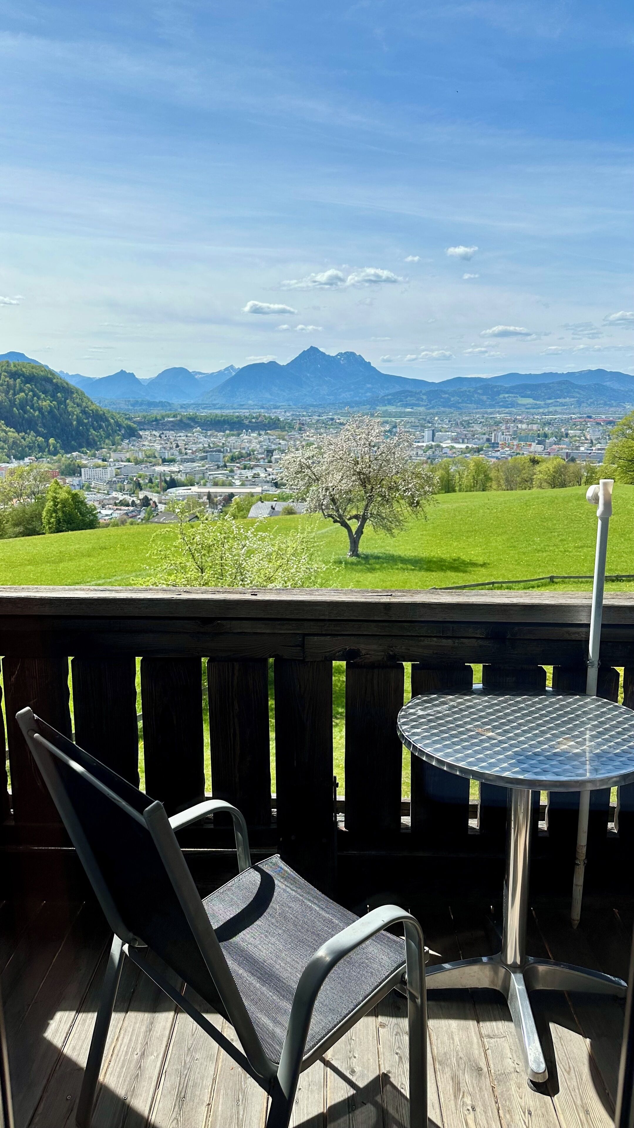 Double Room, 1 King Bed, Balcony, City View | Hypo-allergenic bedding, desk, iron/ironing board, cribs/infant beds