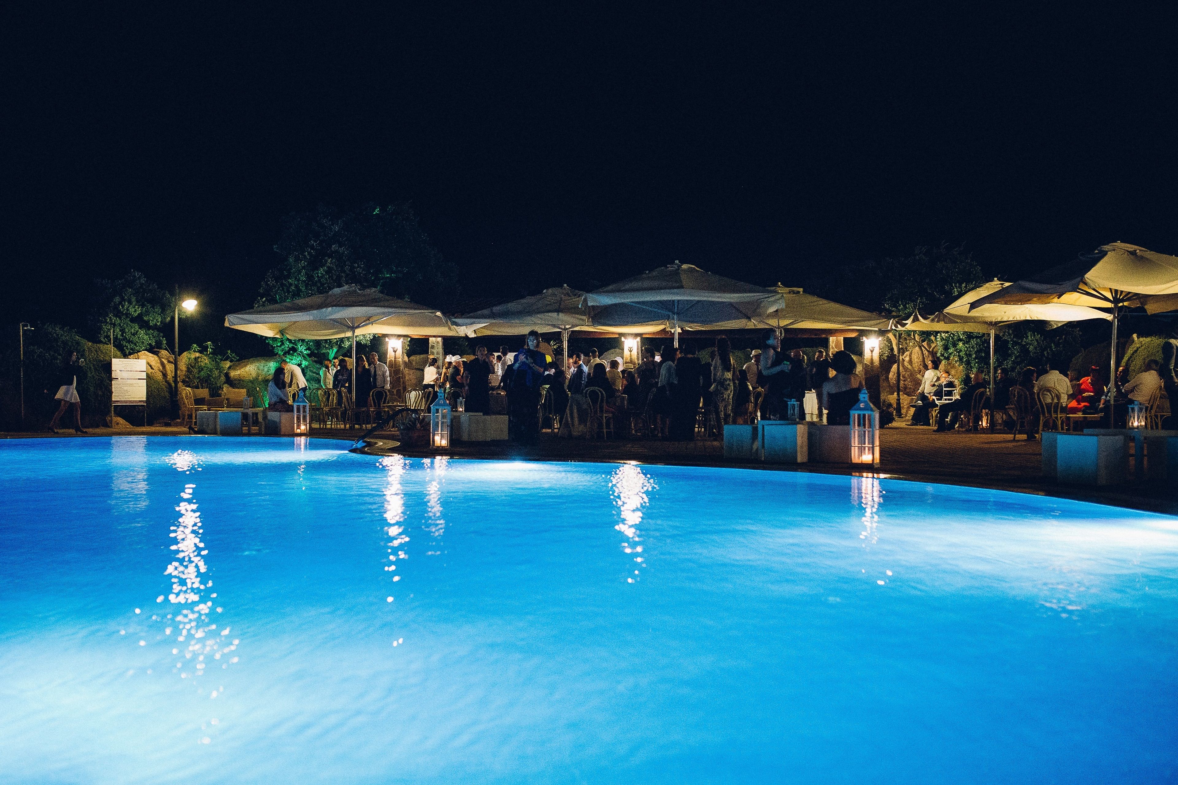 outdoor pool, pool umbrellas, pool loungers