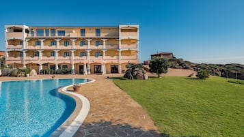 Outdoor pool, pool umbrellas, pool loungers