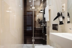 Single Room | Bathroom