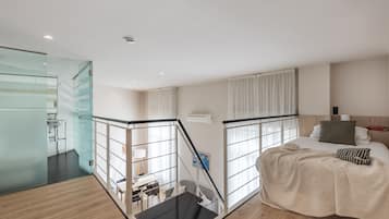 1 chambre, espace de travail pour ordinateur portable