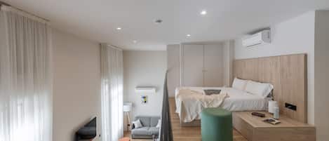 Duplex, 1 Bedroom (4 personas) | 1 bedroom, laptop workspace, soundproofing, free WiFi